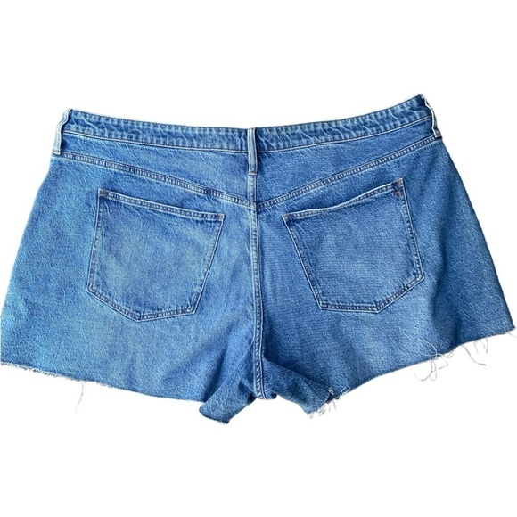 Madewell The Perfect Short Curvy | Size: 26Wide - Picture 3 of 8